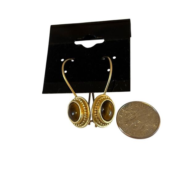 Elegant Vintage Stamped Antiqued Gold Tone Tigers Eye Drop Earrings. - Picture 7 of 7